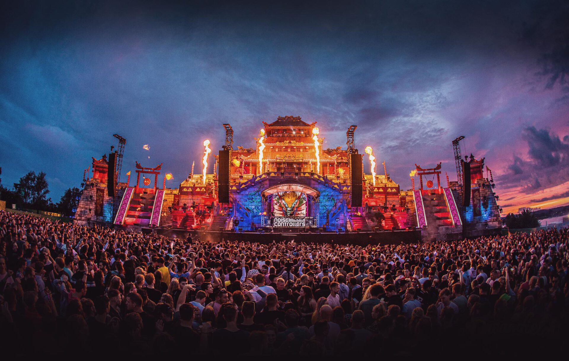 Dreamfields Dragon Temple MainStage
